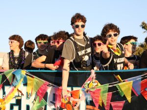 HOCO parade floats top themselves again