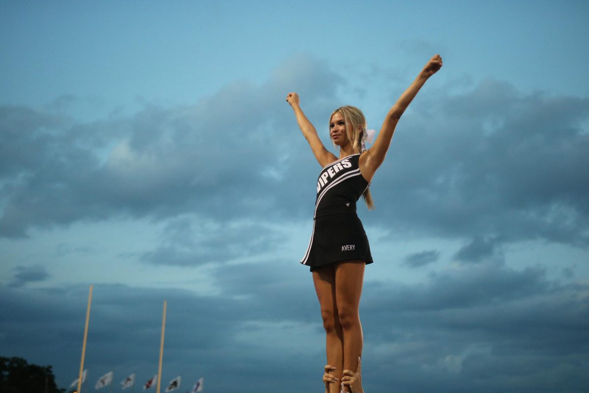 Varsity cheer kicks off competition season at UIL Spirit State Championships, implements changes